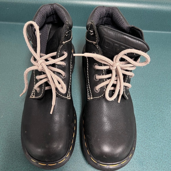 Dr. Martens Black and Tan Lace Up Boots - Picture 2 of 10